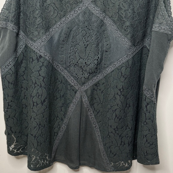 🎉 American Eagle Outfitters Lace Sleeveless Blouse - Dark Olive - Picture 3 of 7